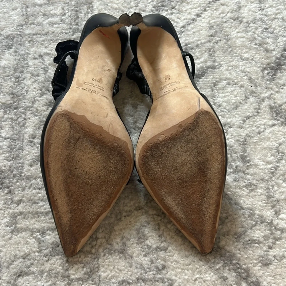 Carolina Herrera Ruffle Heels Stiletto Black sz 40 - Picture 5 of 9